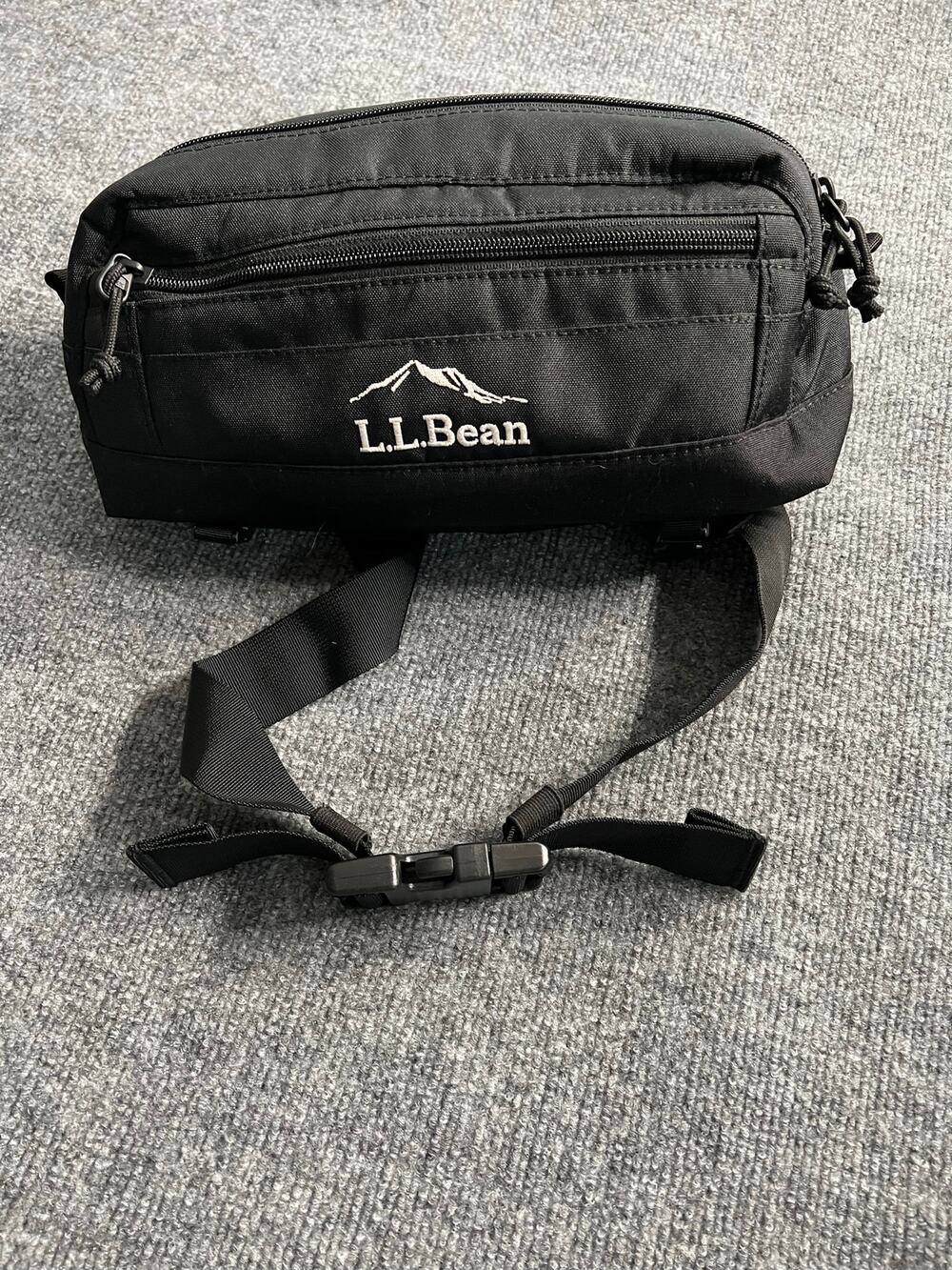L.L.Bean Adults Continental Waist Pack/Crossbody Gorpcore Bag Black New
